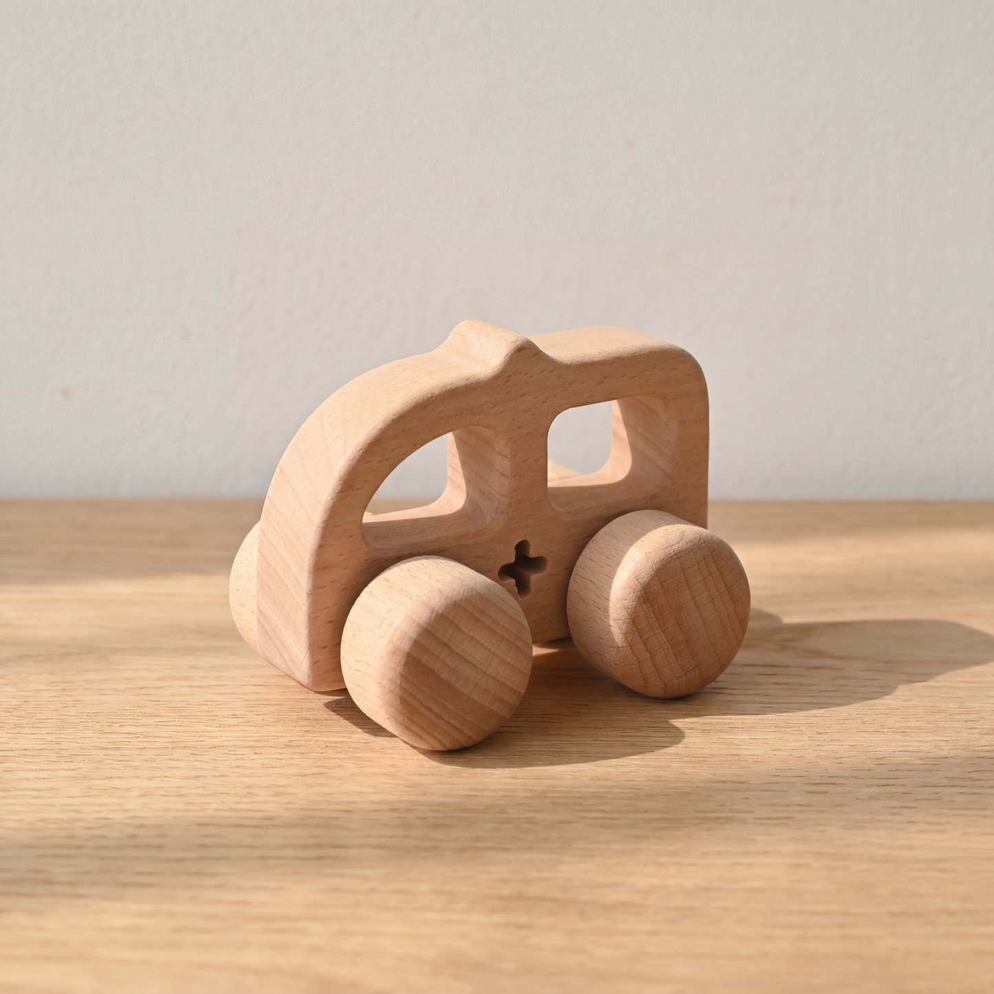 Wooden Vehicle Grasping Toy — Natural Beech Push Car for Babies & Toddlers